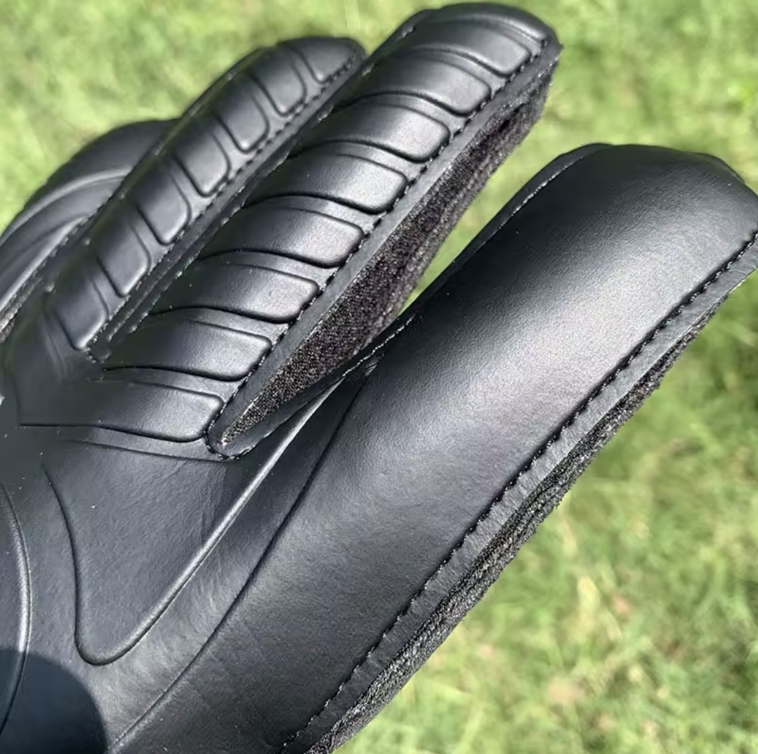 Luva Goleiro Minimal Preta Masculina