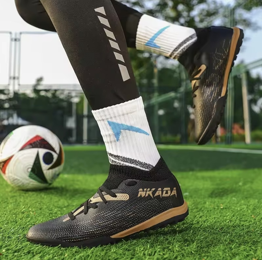 Chuteira Society Masculina NKADA Preta - Volleio